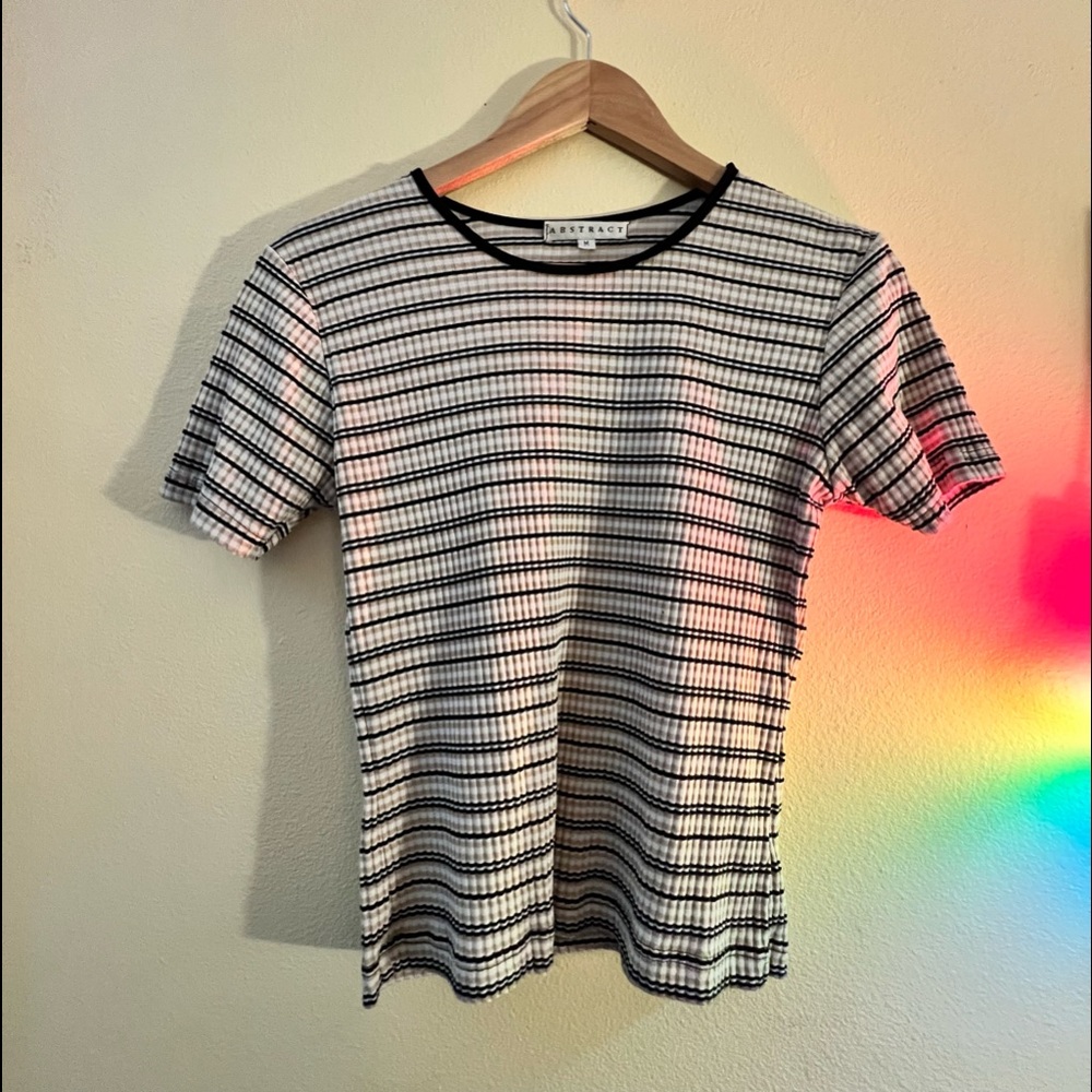 ABSTRACT Striped Tee Size S/M Unisex